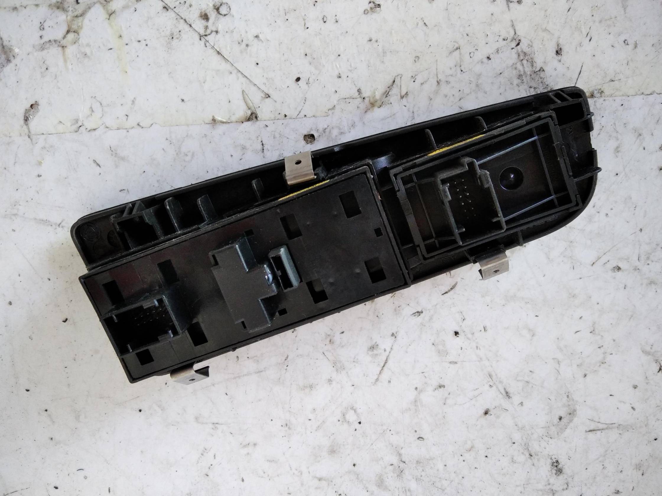 Interruttore alzacristalli porta ant.